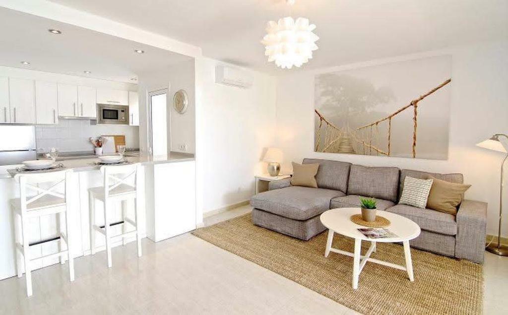 Ground Floor Apartment Suite With Private Garden, Los Charcos Costa Teguise Eksteriør billede